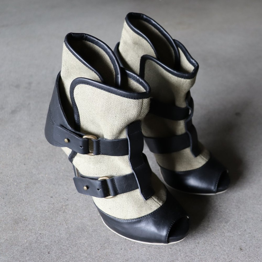 Stella McCartney Gray Ladsun Canvas Ankle Boots 7 - Picture 1 of 8